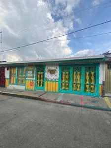 Casa Familiar María E - Alsasia