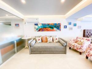 Luxury 12th-Floor Condo, Ocean View, Near Malecon