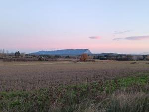 Appartements EDEN l Jardin, Bbq, Duplex l Parking Gratuit & Super Wifi l Vue Panoramique Sainte-Victoire : photos des chambres