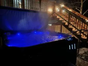 Hot Tub-Fire Pit-Luxe Kitchen-Central Location - Colfax