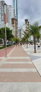 Balneário Camboriú - Avenida Brasil quadra mar