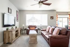 Cute and Cozy 3 Bedroom Townhome - Эванс