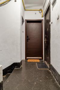 Tova Pearl - Cozy, Modern 2BR Apt, DT, Ultracentral, Chabad across street, 20 min walk to Old Town