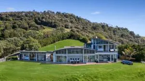 Private Hilltop Villa with Breathtaking Views - Luxury Stays and Event Hire - Red Beach