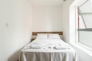 Duplex Decorado com dois quartos no Batel