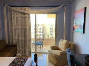 Villa La Estancia One room 2Queen beds 2805-B