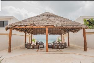 Magnifique condo avec vue sur la plage