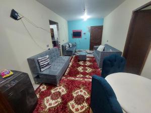 شقه مفروشه جميله جدا بموقع متميز 4