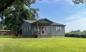 The GooseNest - Avon