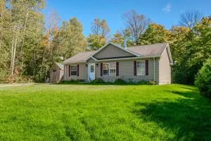Cozy Cottage In Miller Lake - Stokes Bay