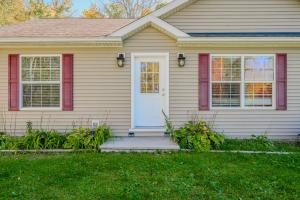 Maple Cottage - Cozy Cottage in Miller Lake