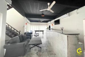 GAO Deluxe Beachfront Pool House