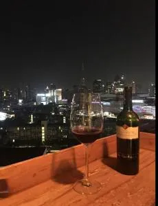 Free Airport Pick Up ! 12th Floor Cozy Studio Room, 5 mins walk to IconSiam & BTS - Khlong San