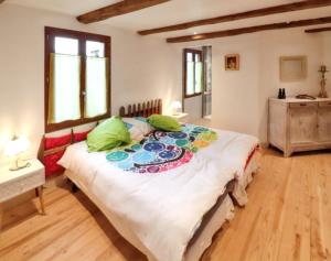 Villas Villa spacieuse a Vieillevie avec piscine privee - 180 m² : photos des chambres