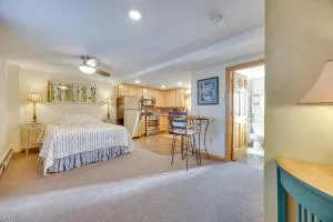 Mtn-View Studio half Mi to Attractions - 马尼温泉