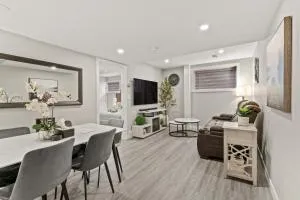 Luxury Living Entire Suite-Private - Priddis