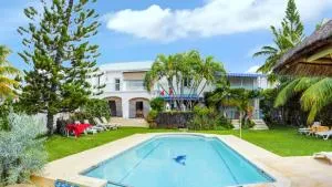 Spacious villa with sea view in Trou D'Eau Douce - Grande Rivière Sud Est