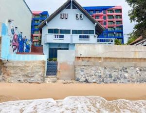 Gao Bee One Beach Club