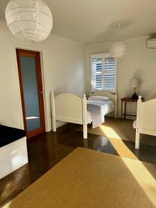 Surfers Palace Torquay 1 min walk to beach