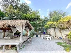 GAO Sailor Mezz Beachfront - Ban Phayun