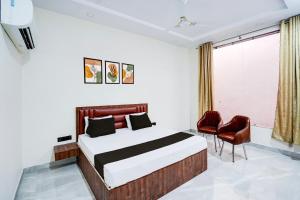 Hotel O H S Palace