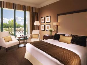 Deluxe King Room room in Mövenpick Grand Al Bustan