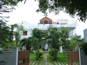 Virsaa Holiday Home - 丁迪古尔