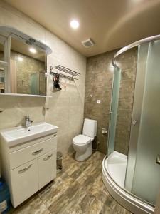 5 Rooms near 300 Aragveli metro station