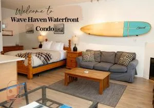 Wave Haven Waterfront Condo Hotel - Nootka