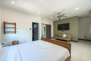 V161 4BR Heart Of Rawai, Large Pool , Pool Table