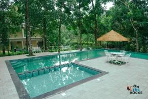 Athirapilly Ontherocks - Athirappilly