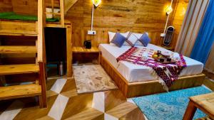 The Luxe Cascades JIbhi