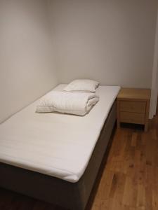 8 Sovrum med 10 bäddar 11 rum och 3 kök