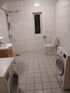 8 Sovrum med 10 bäddar 11 rum och 3 kök