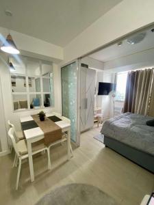 The Dream Den Staycation