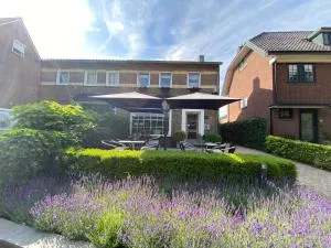 奥尔兰耶酒店 - 艾斯登