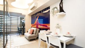 Best 1BR in Uptown BGC - Near Mitsukoshi & Malls