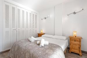 "La Cornisa" - Apartamentos Budha #playacarihuela #ampliaterraza #piscina #todoelaño #paz #naturaleza