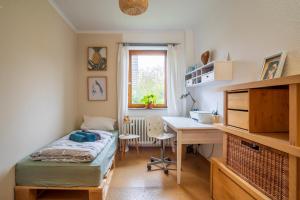 Heimathafen Hannover- Big House with swimmingpool, sauna and garden