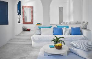 Finikia Memories Hotel Santorini Greece