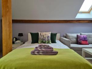 Dom pod lawendowym polem