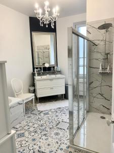 Maisons de vacances Maison Bourgeoise Elegante pour 10 Pers Confort Moderne & Charme a Montrichard : photos des chambres
