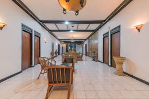 Urbanview Hotel Crown Tasikmalaya by RedDoorz