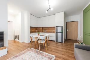 Central Main Square by PS