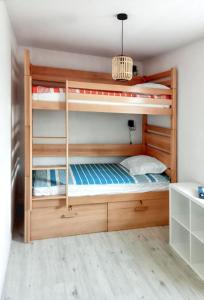 Maisons de vacances Maison charmante a Aubignan avec piscine partagee : photos des chambres