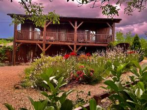 Les Paroules - Luxury Dordogne - Holiday Farmhouses.