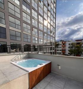 Modern Studio in South Cali - Style & Comfort