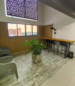 Modern Studio in South Cali - Style & Comfort