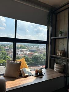 Modern Studio in South Cali - Style & Comfort