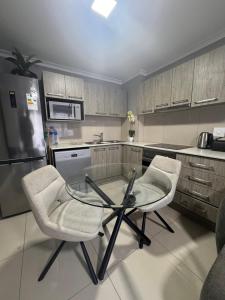 Luxury with Table Mountain View